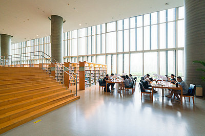 中央財經大學在職研究生異地學員可以報考嗎？